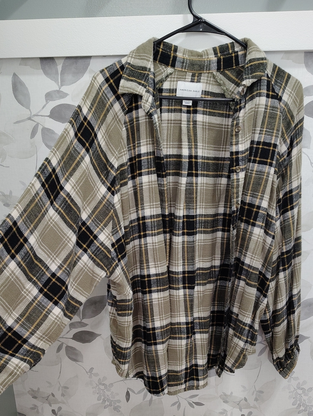 American Eagle Plaid Button-Up Shirt - Olive, Black, White